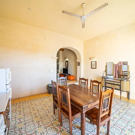3 Bedroom Holiday With Large Private Pool And Views Tatil Evi