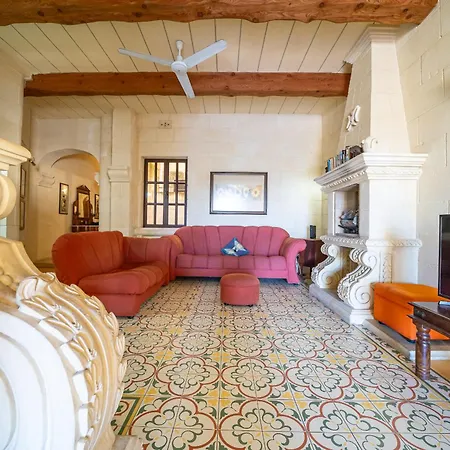 Tatil Evi 3 Bedroom Holiday With Large Private Pool And Views Xewkija